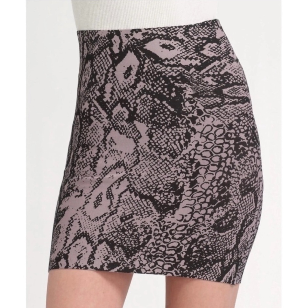 BCBGMAXAZRIA Animal Print Mini Skirt